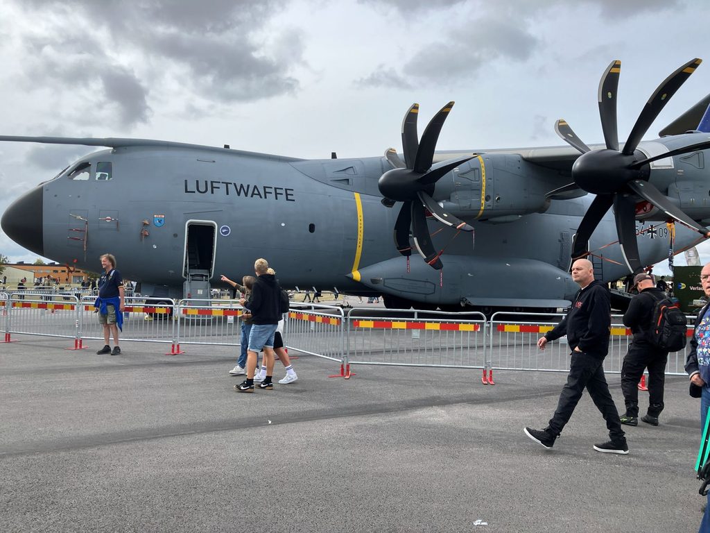 Tyskt transportflygplan på Flygdagen på Malmen.